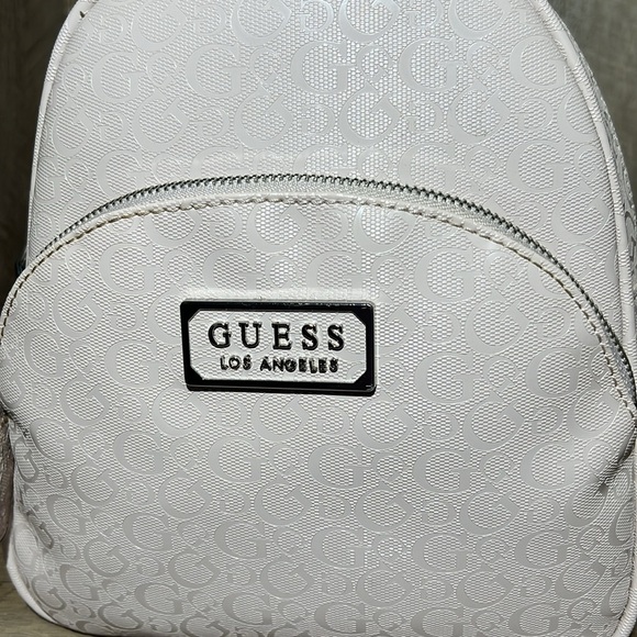 Guess Cream Backpack - Picture 3 of 14